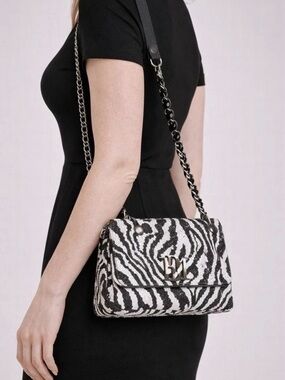 Badgley Mischka | Bags | New Badgley Mischka Ruched  display picture 1
